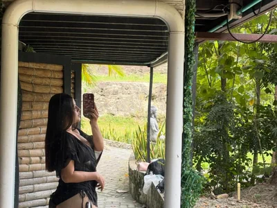 Naomi_H - Girl 