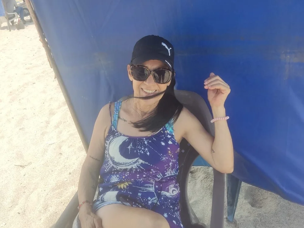Bellaisabel's Offline Chat Room