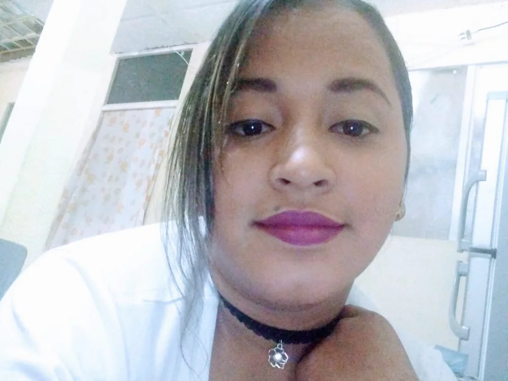 Sensual_Rose03 offline chatrum