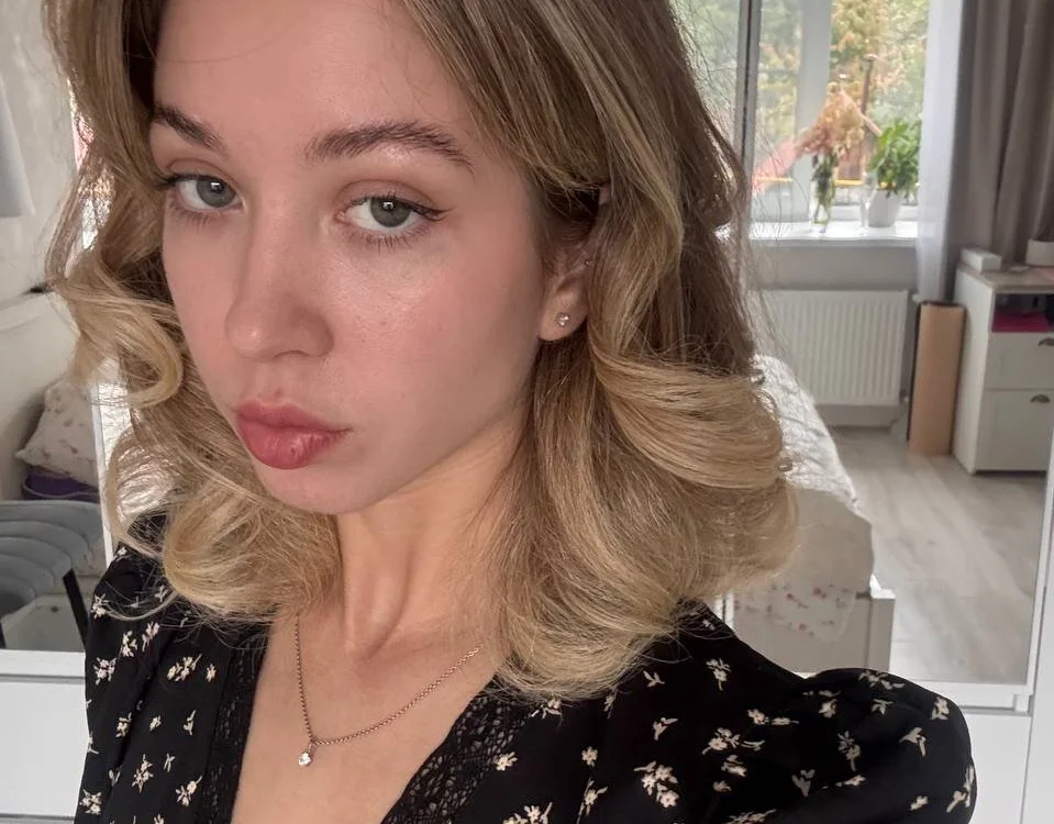 Sara_Bloservety's Offline XXX Chat