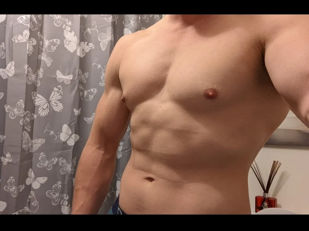 blueeyeblonde33's Offline XXX Chat