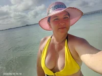 sexathome_40's Offline XXX Chat