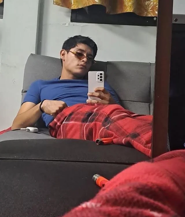 DamOlbaid9966's Offline XXX Chat