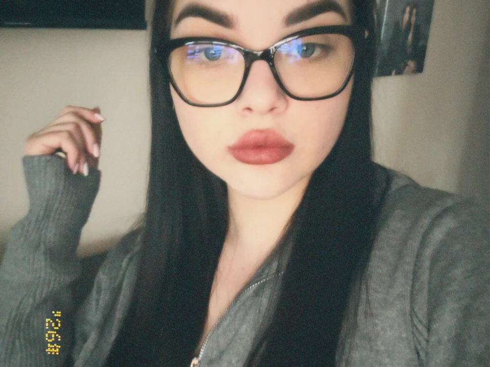Mary_Fay's Offline Chat Room