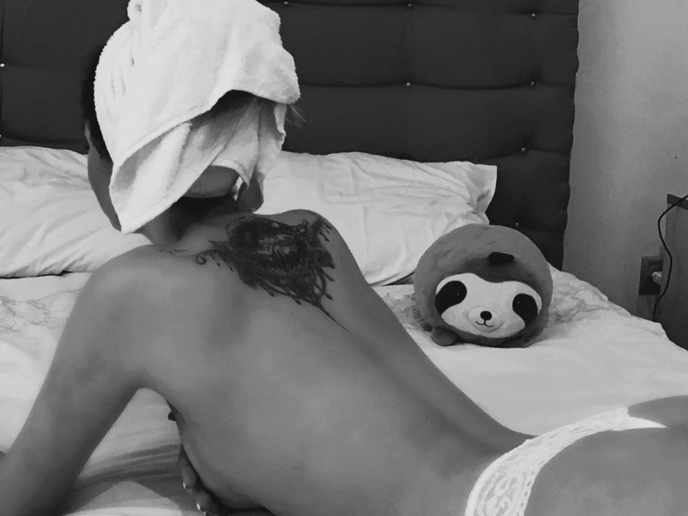 Alona_Panthers' Offline XXX Chat