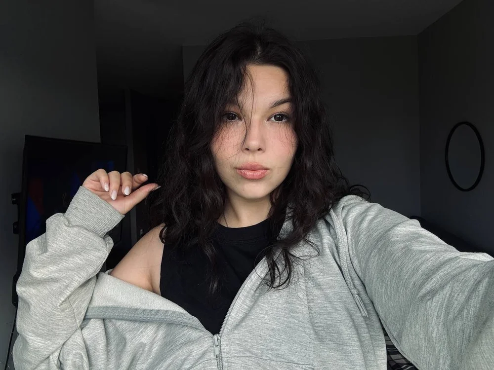 Veronika5404 Obrolan XXX Offline