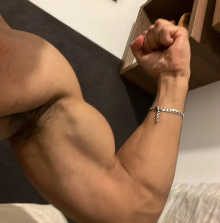 rodrigobi45n Offline XXX chat