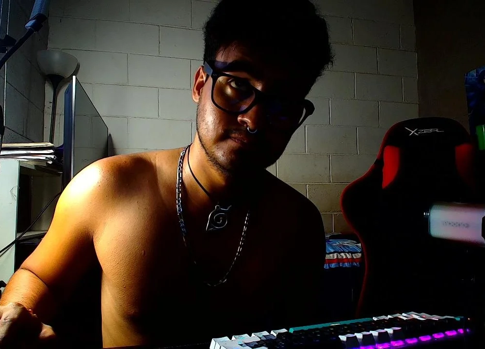 DonFurix23 offline XXX-chat