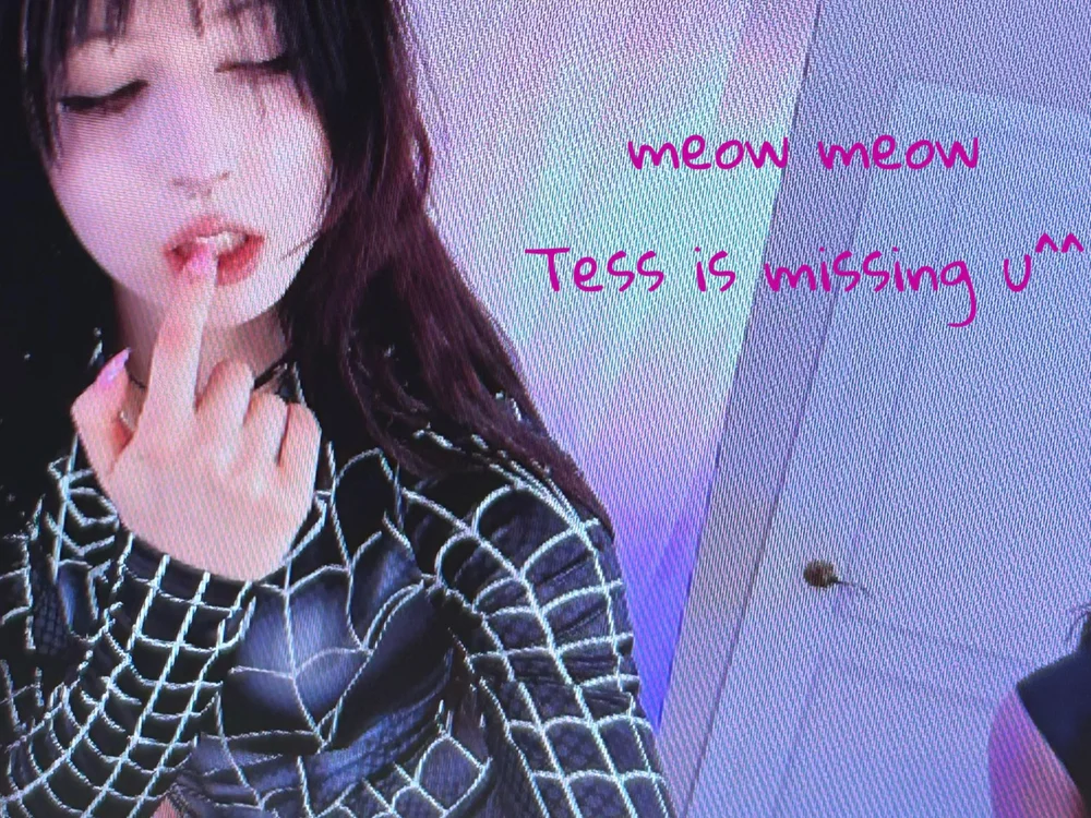 Offline XXX chat modela MutedMood_