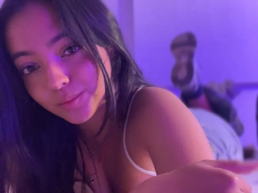 laraa_rous offline XXX-chatje