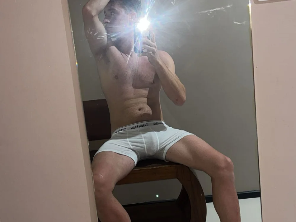 MrNaughtyLive offline chatrum