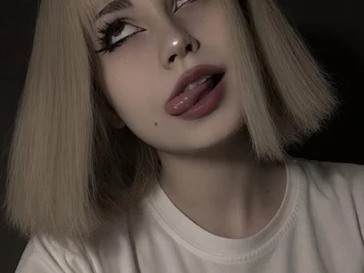 ChingCottingham - Girl 