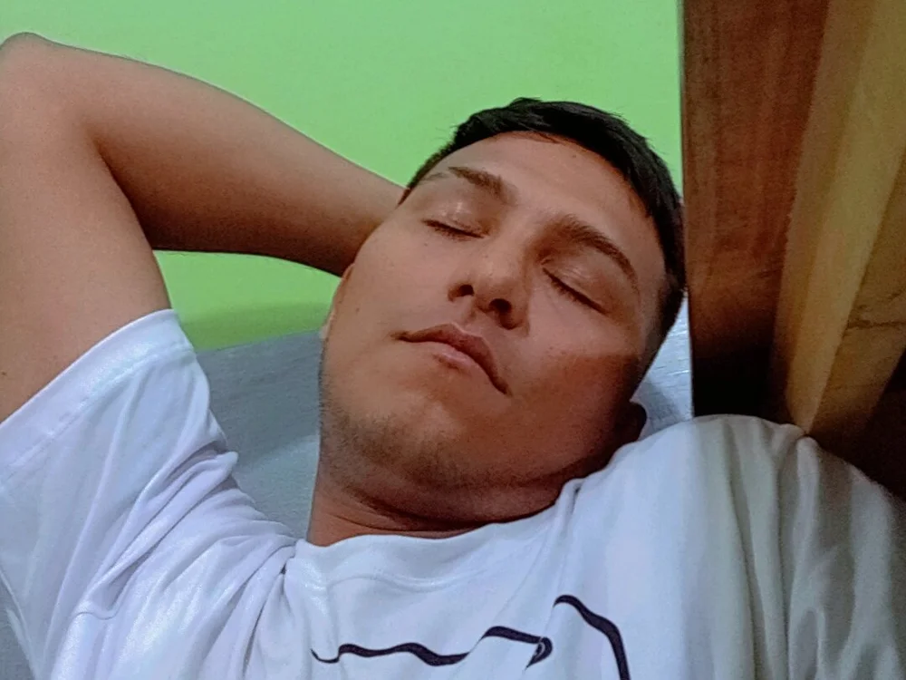 Ewar-Roa's Offline XXX Chat