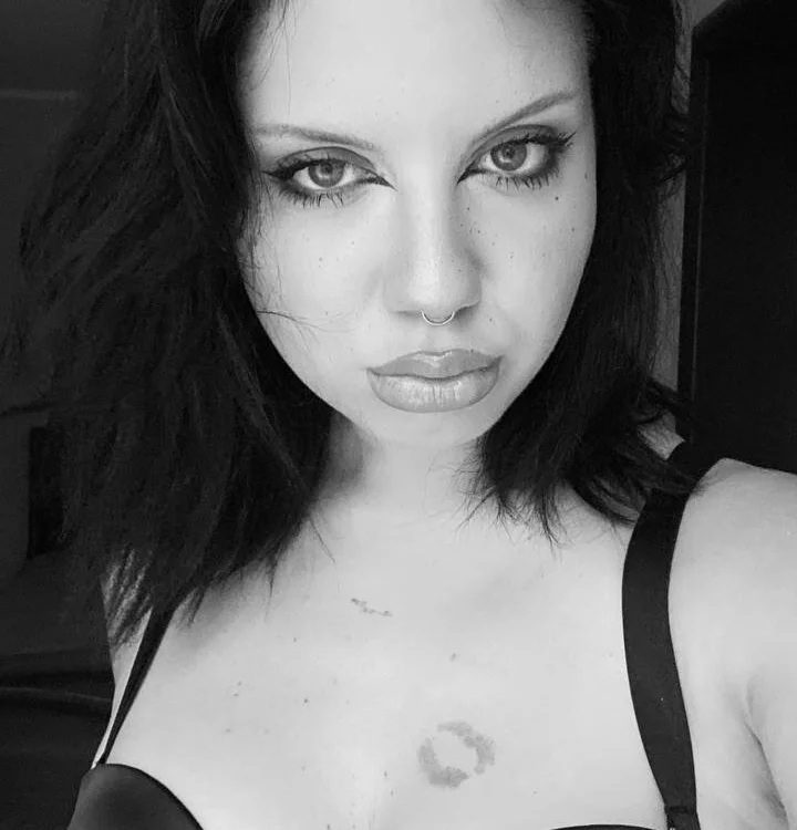 Margo_Rice's Offline Chat Room