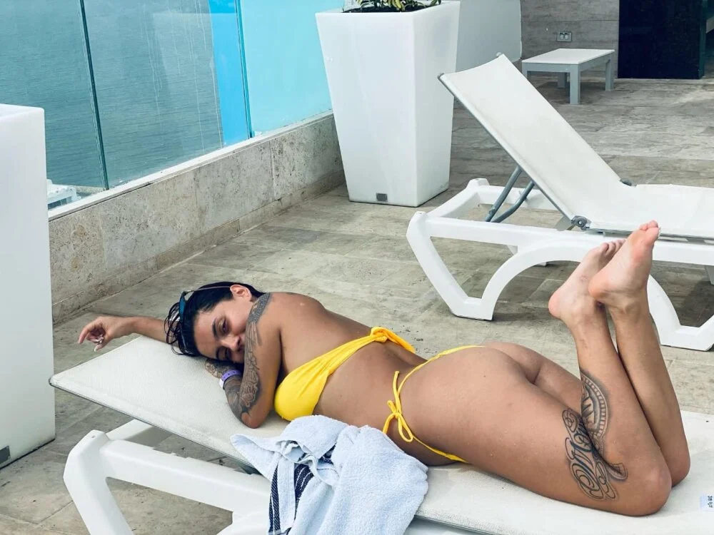 Liisaa_Kiss Chat XXX offline