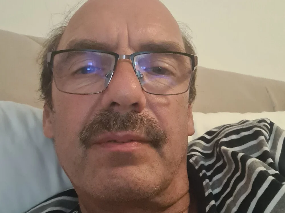 giesidie_1's Offline XXX Chat