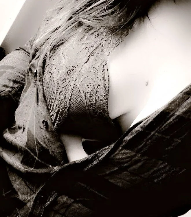 TheBlondeGirlのオフラインXXXチャット