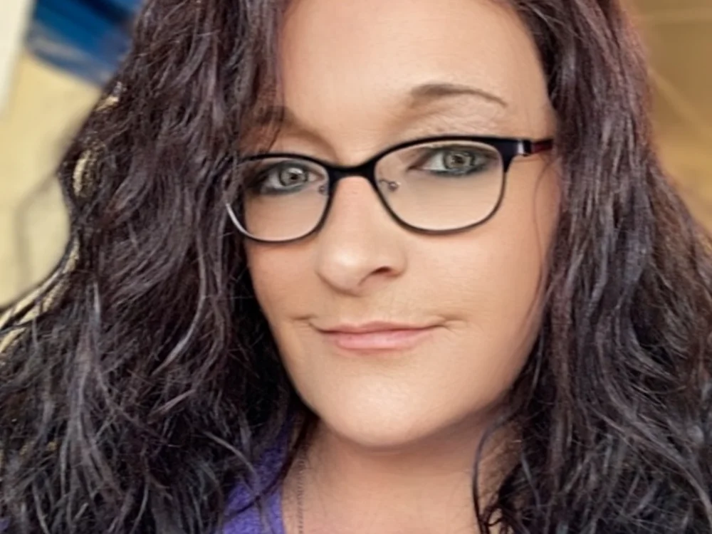 cloudymilf69's Offline Chat Room
