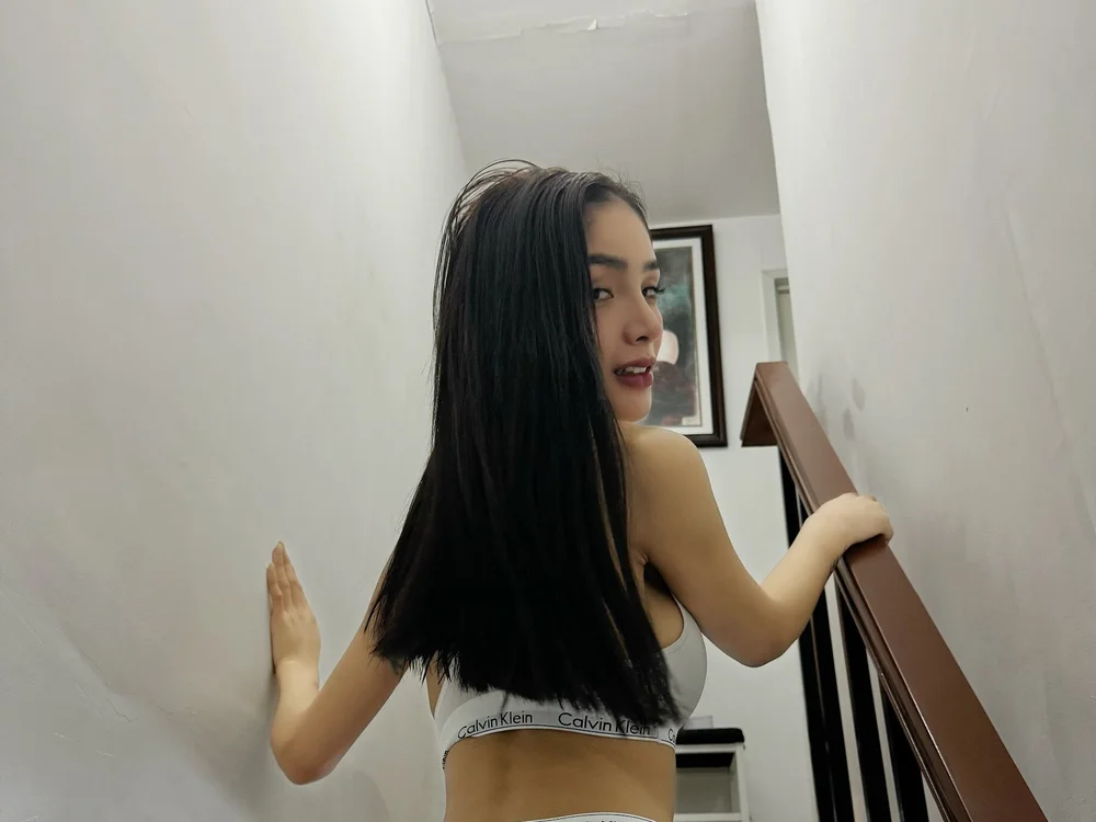 Offline chatovací místnost Ariana69
