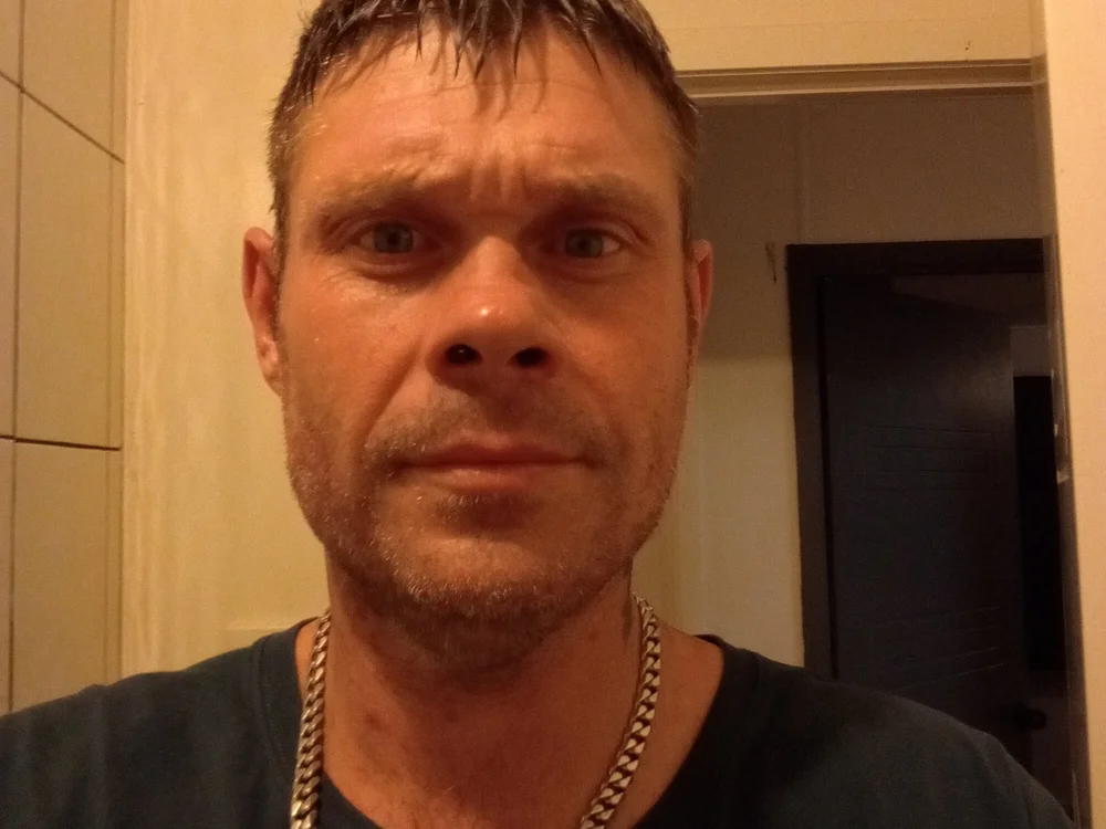 Hhggfttr – Offline XXX chat