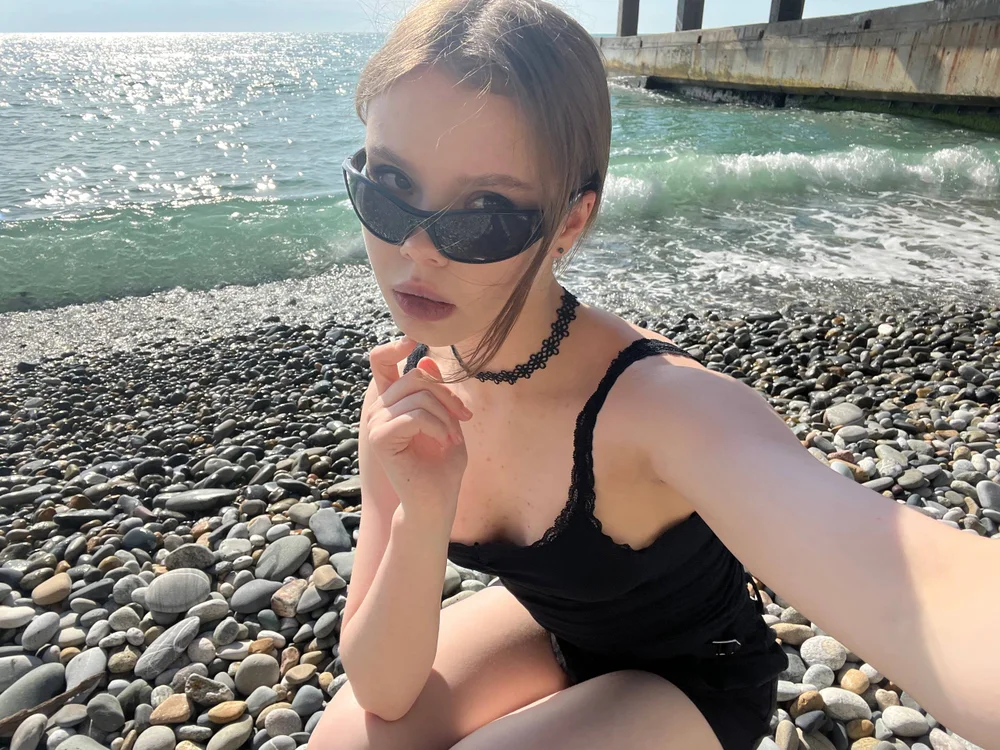 Vivienneyourdream's Offline XXX Chat
