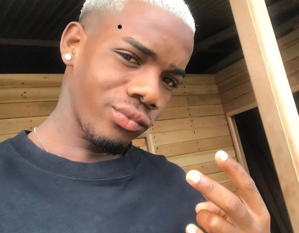 aron_clark cam model