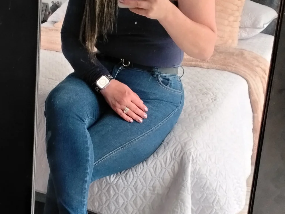 Zaraymilf_'s Offline XXX Chat