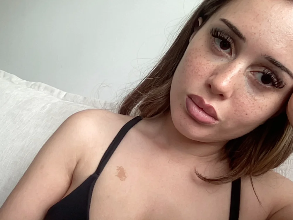 britishpenelope Chat XXX offline
