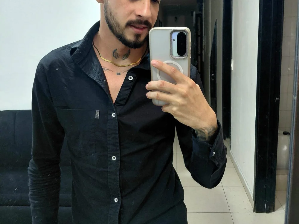 clark_kent_ offline XXX-chatje