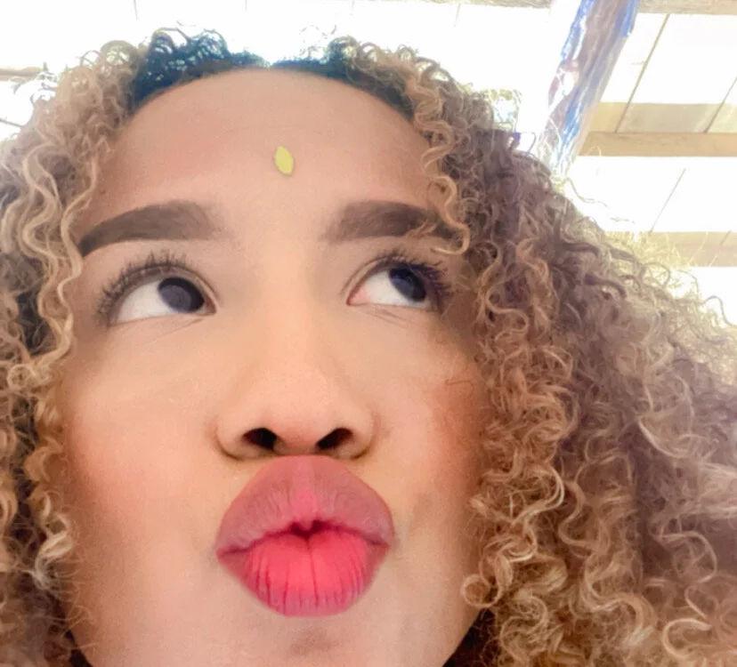 latincarla_hot's Offline XXX Chat