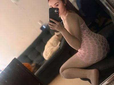 Sophiia_Luxx Female Striptease Nude Cam