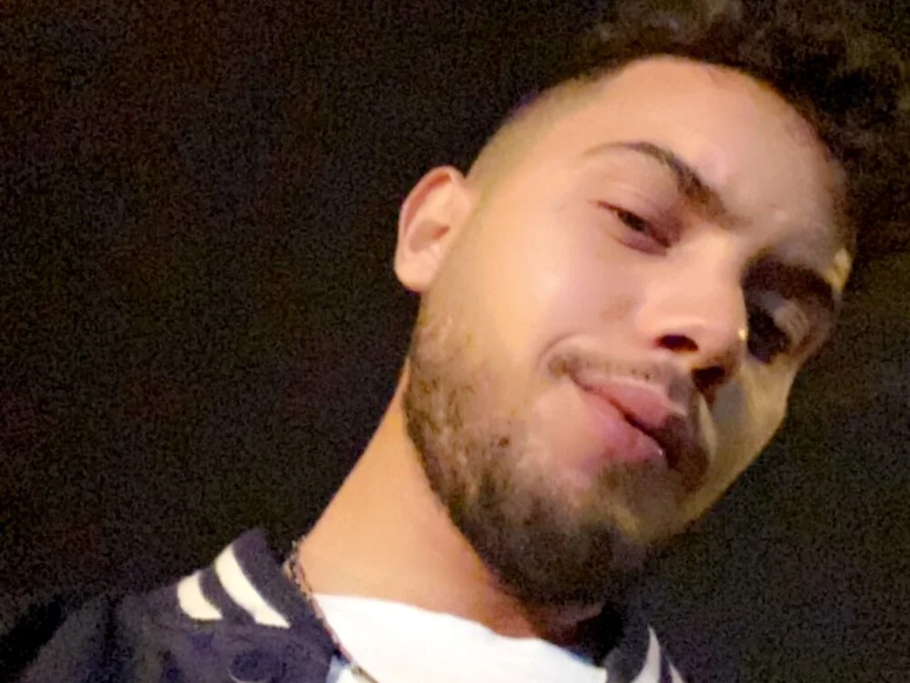 Offline XXX chat modela poupaghandi