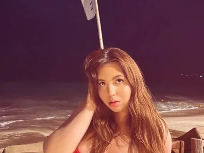 AnessaroseX - Girl 