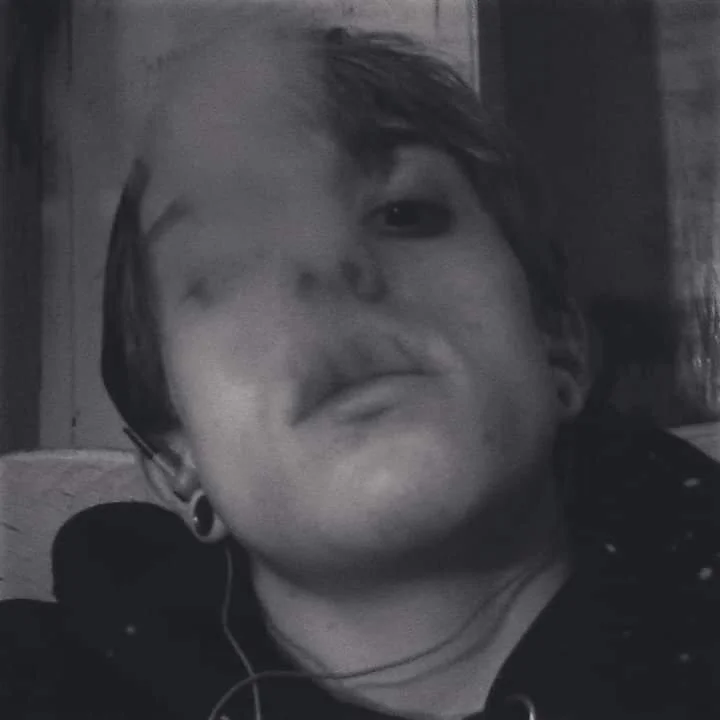 Thesuicidekid Offline XXX-Chat