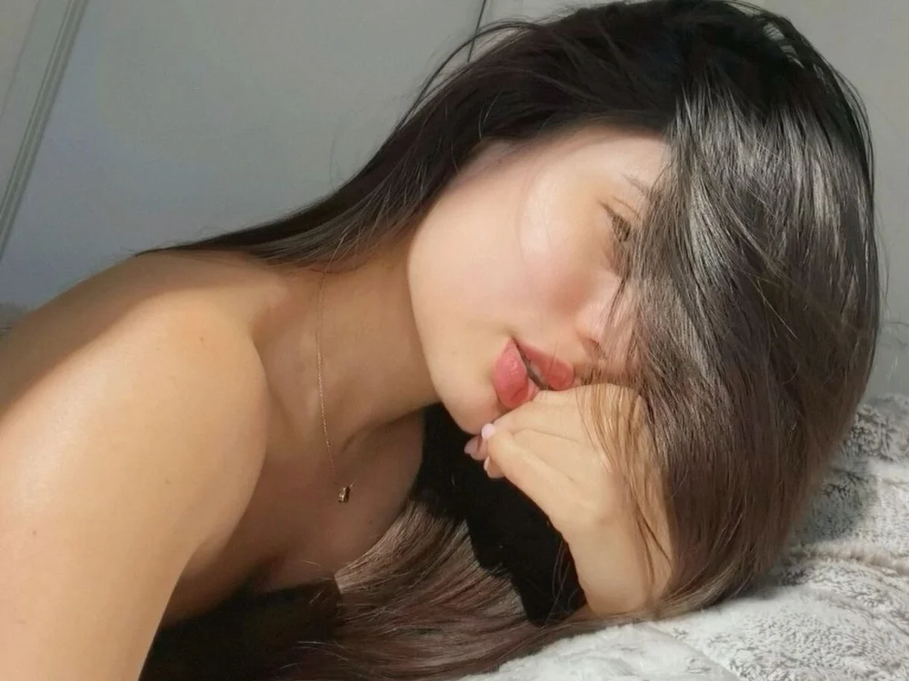 Kamiilyaa 離線 XXX 聊天