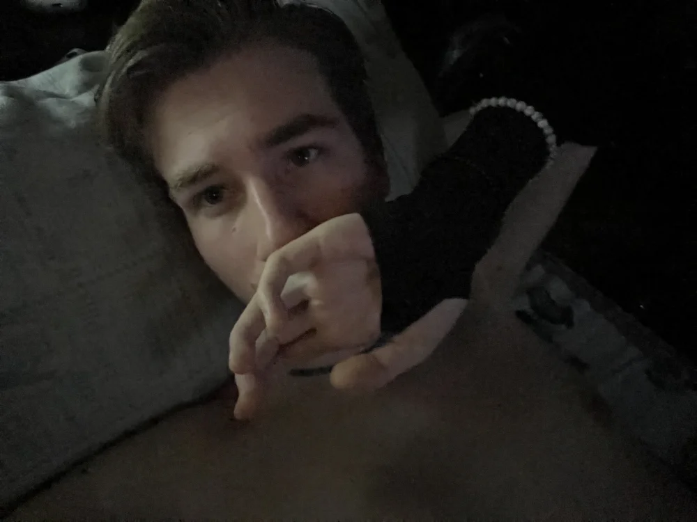 tonikamore offline XXX-chat