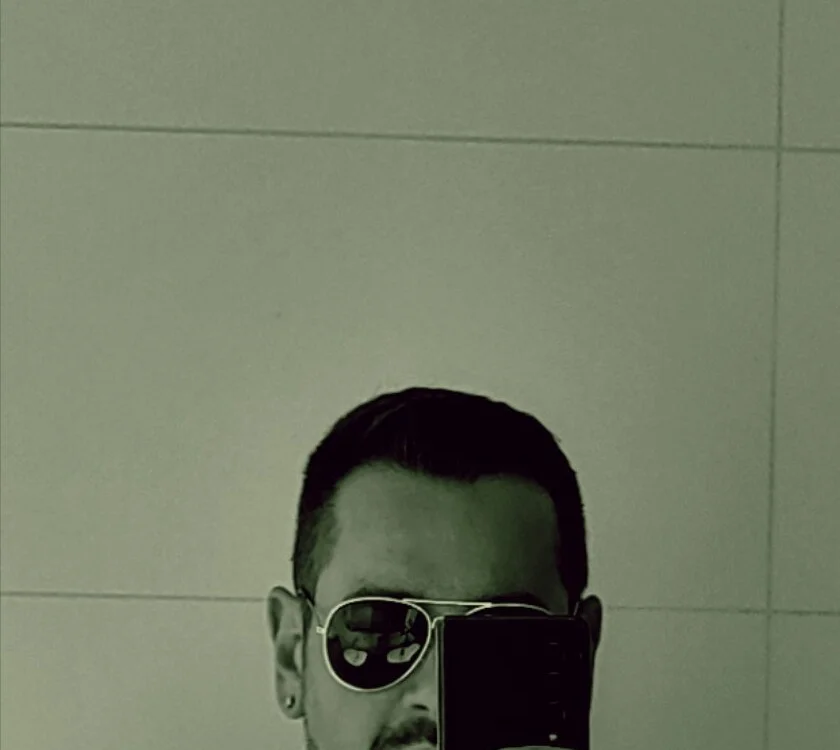 rezzzze Obrolan XXX Offline