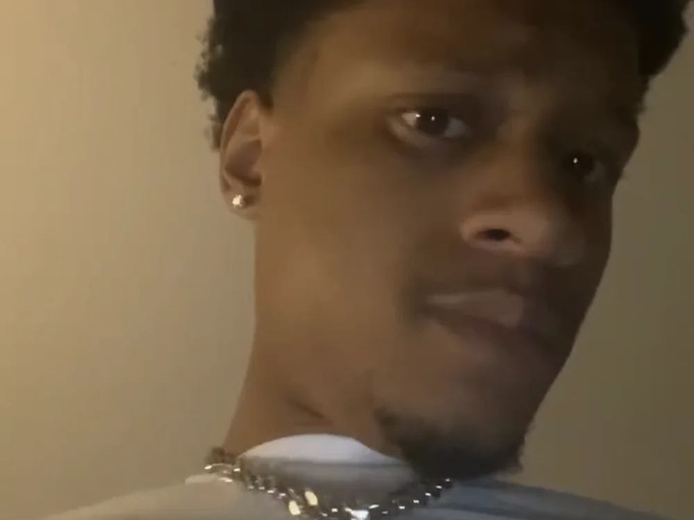 cortezcuhz's Offline XXX Chat