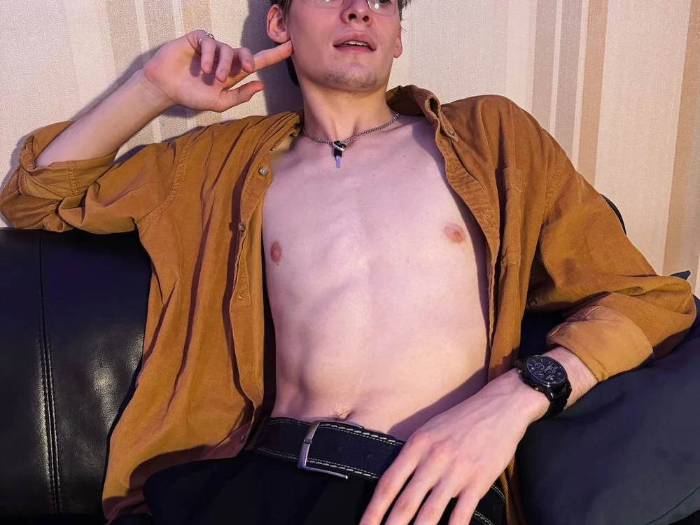 DanielMulins' Offline Chat Room