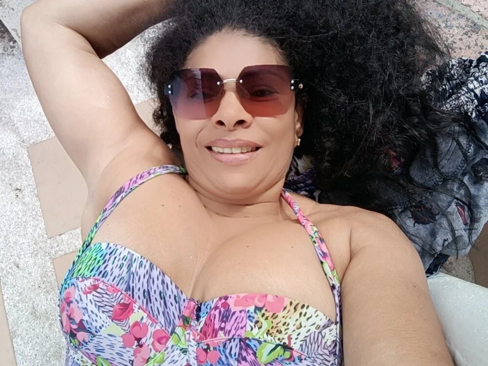 Chat +18 de Morenaza6420 ao vivo