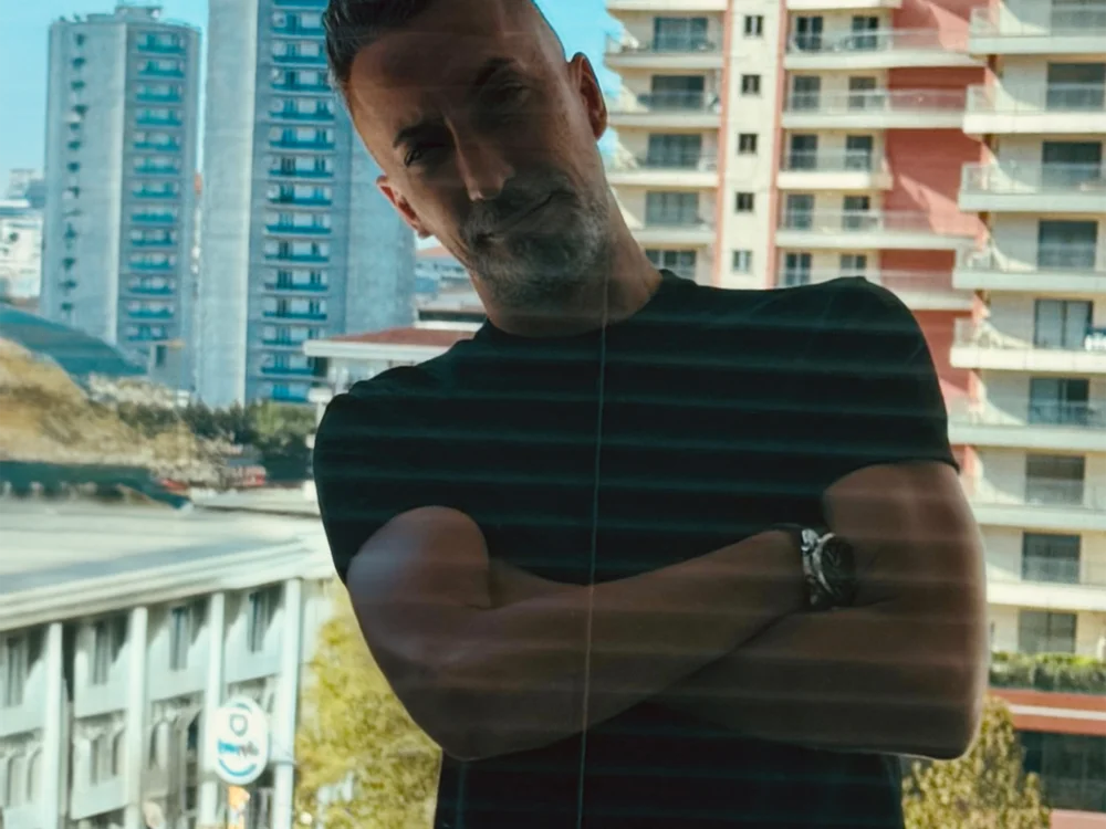 who_am_i_x404 Adlı Modelin Çevrimdışı XXX Sohbeti