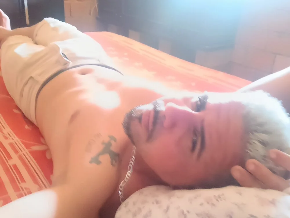 lordtbm1002's Offline XXX Chat