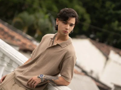 Jessy_white_ Male Blackhair Striptease Cam