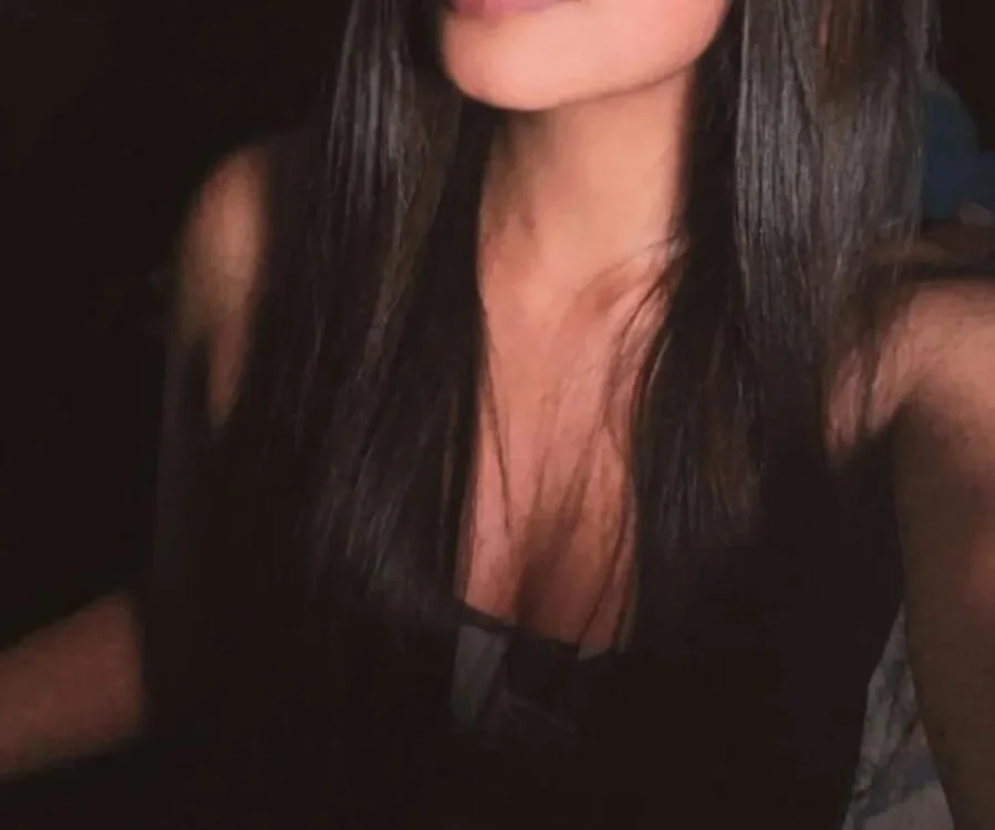 Roxxane_Bms' Offline XXX Chat