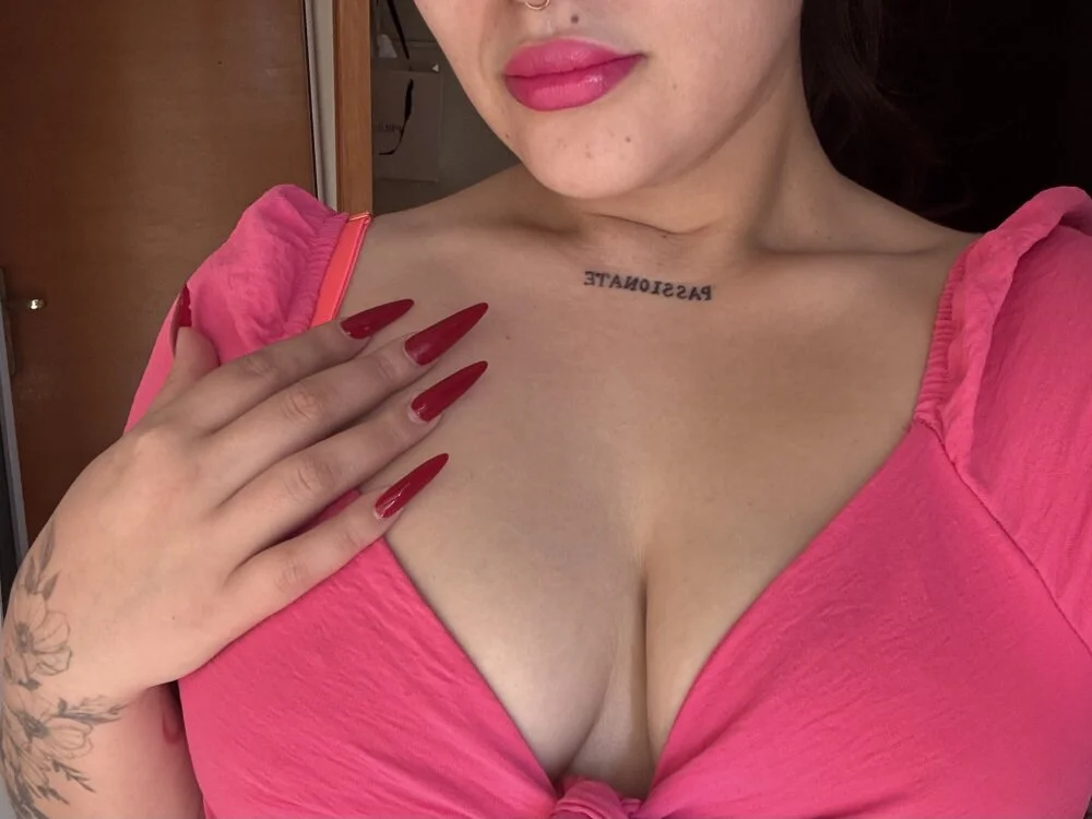 emmvallen's Offline XXX Chat