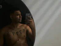 monsterhouse777's webcam live show