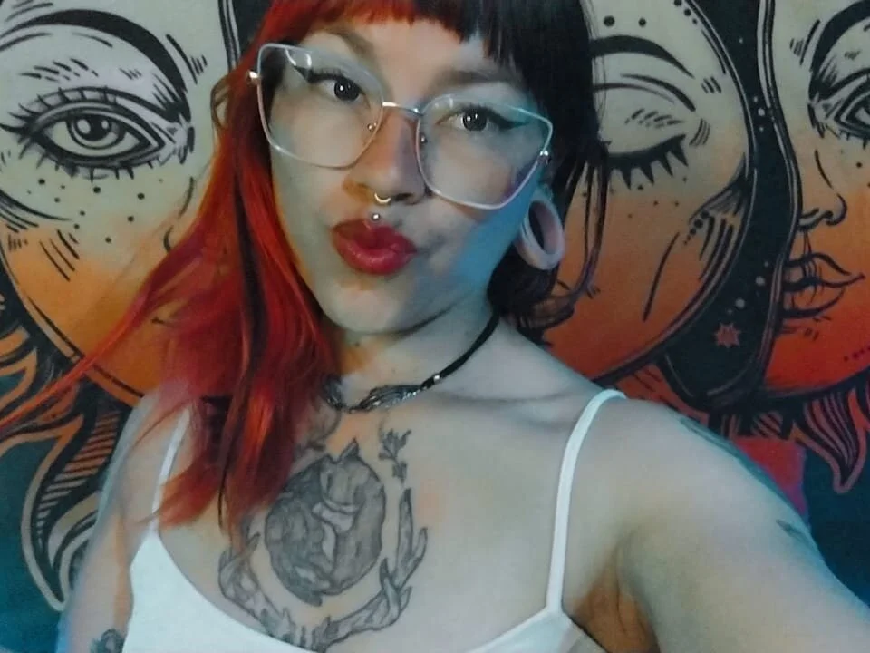 LunaBunny8 offline XXX-chatje
