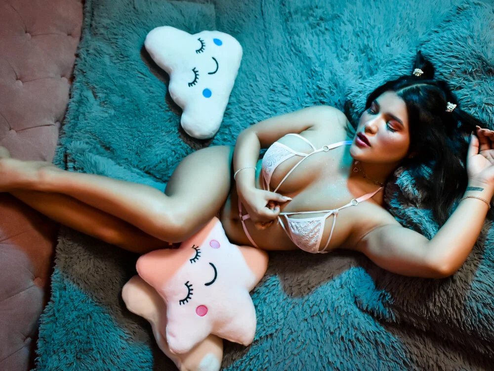 AvrillThomas' Live XXX Chat