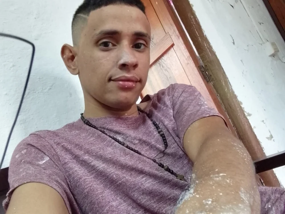 orlandod92's Offline XXX Chat