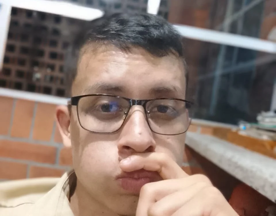 CarloosBatista's Offline XXX Chat